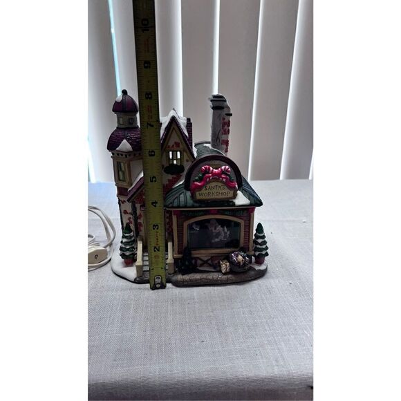 Normal Rockwell Saturday Evening Post Santas Workshop Lighted Christmas Village - Picture 11 of 11